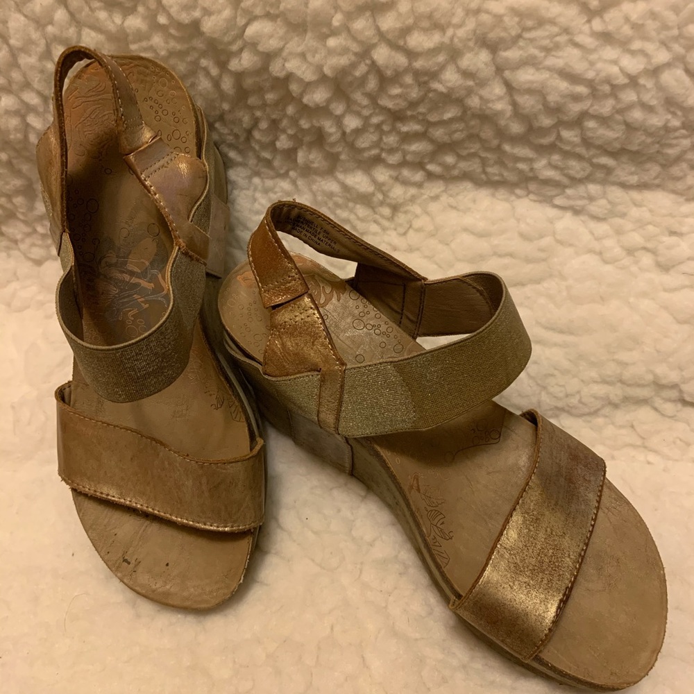 OTBT wedge sandals